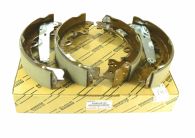 Genuine Toyota Rear Drum Brake Shoe Set with box